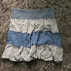 American Eagle Floral Skirt